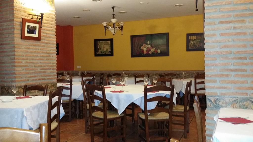 Mesón El Número Uno Hotel 2*